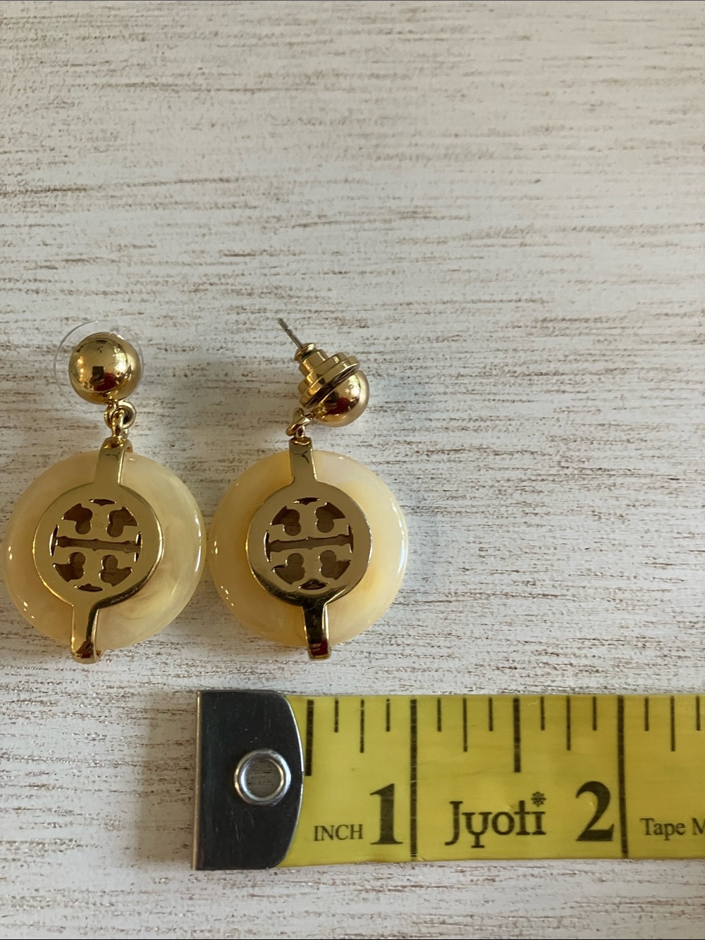 Tory Burch Deco Logo Drop Earring 16k Gold Plate & Cream Resin- EUC - Picture 5 of 5